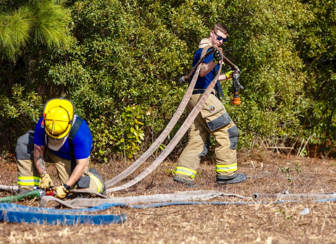 Crews battle wildfires in North and South Carolina amid dry conditions ...